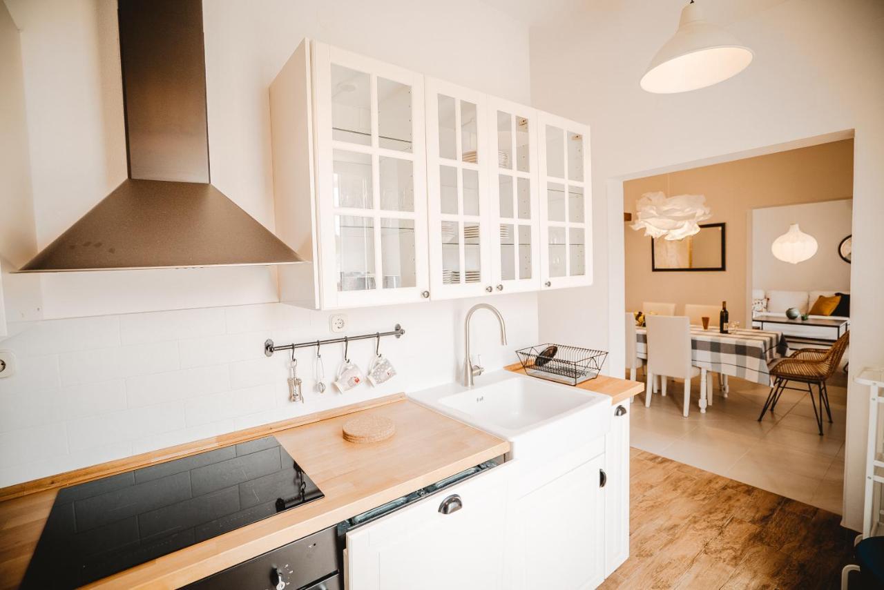 Villa Cosy Family Friendly House Zara Esterno foto
