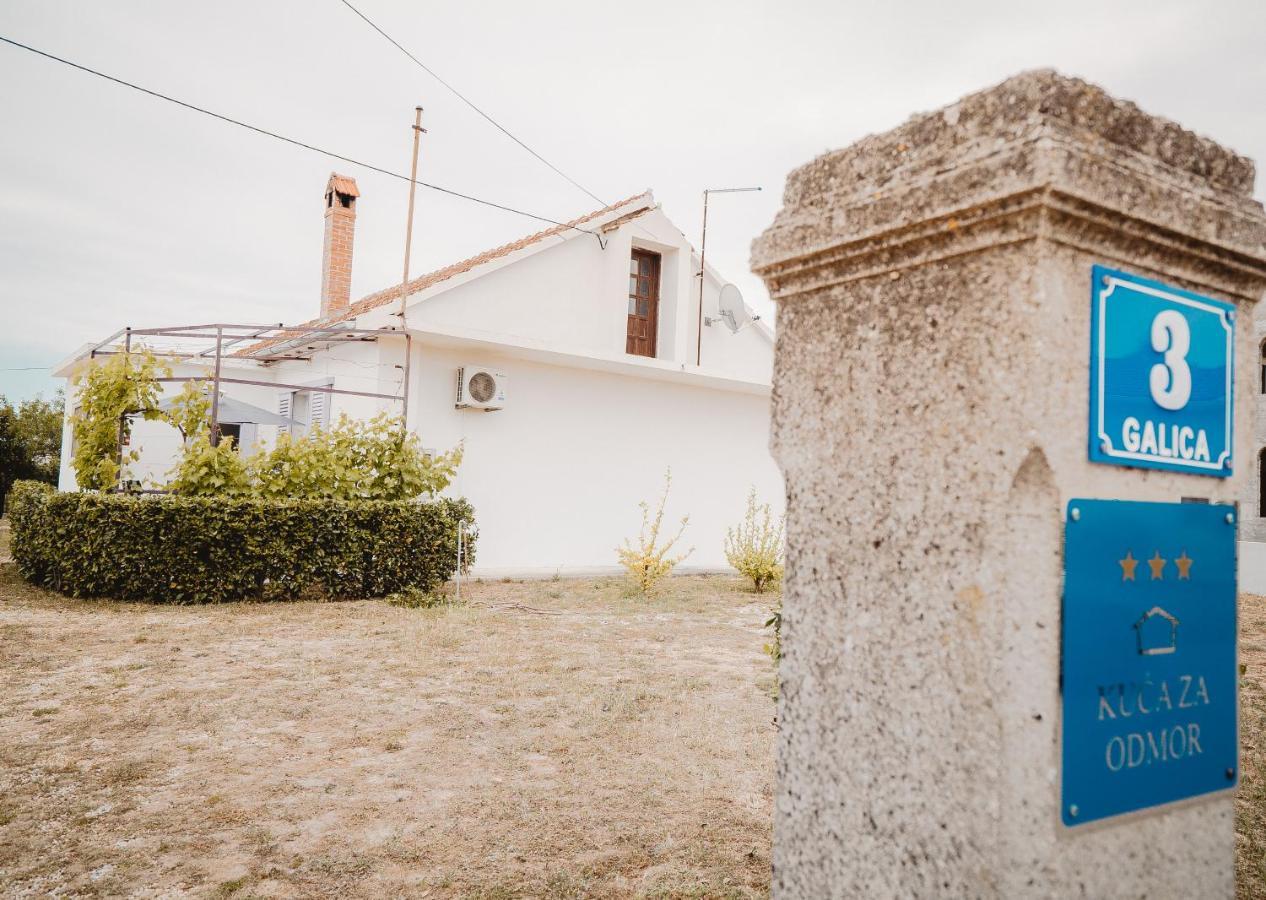 Villa Cosy Family Friendly House Zara Esterno foto